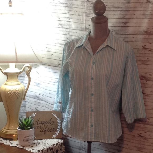 Columbia button down. Size Large. - Picture 2 of 7